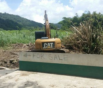 Cleaning of the Caura River in the Valley