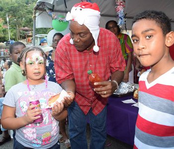 M. P. Maracas Community Christmas Children Treat 2017