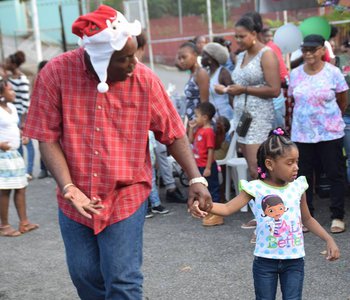 M. P. Maracas Community Christmas Children Treat 2017