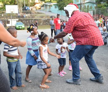 M. P. Maracas Community Christmas Children Treat 2017